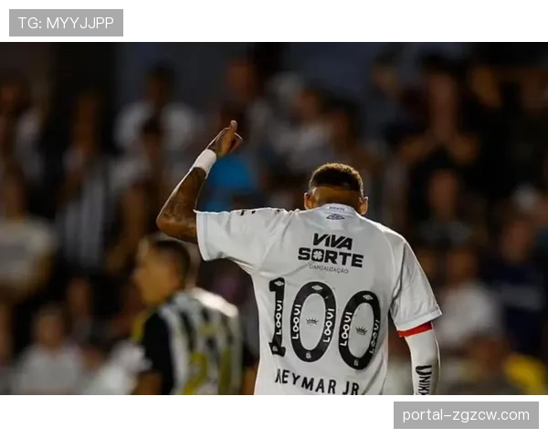 重返王子公园：内马尔以观众身份现身巴黎圣日耳曼欧冠观赛